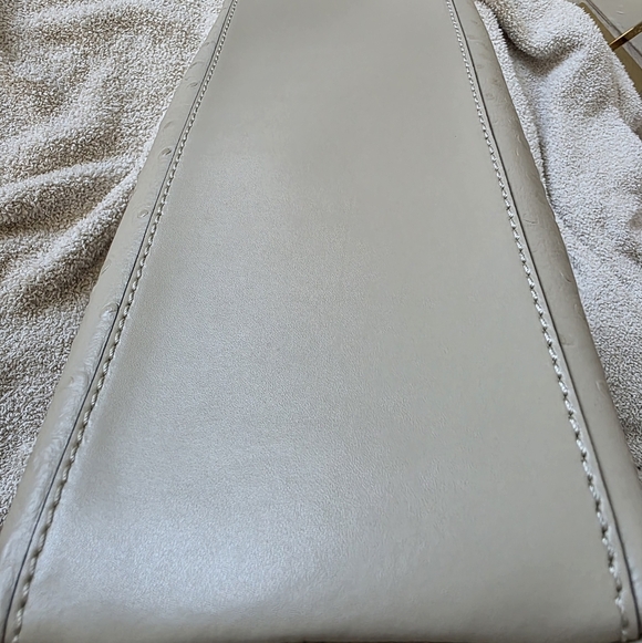 Kate Spade A La Vita Ostrich Leena - Cityscape - Picture 10 of 10